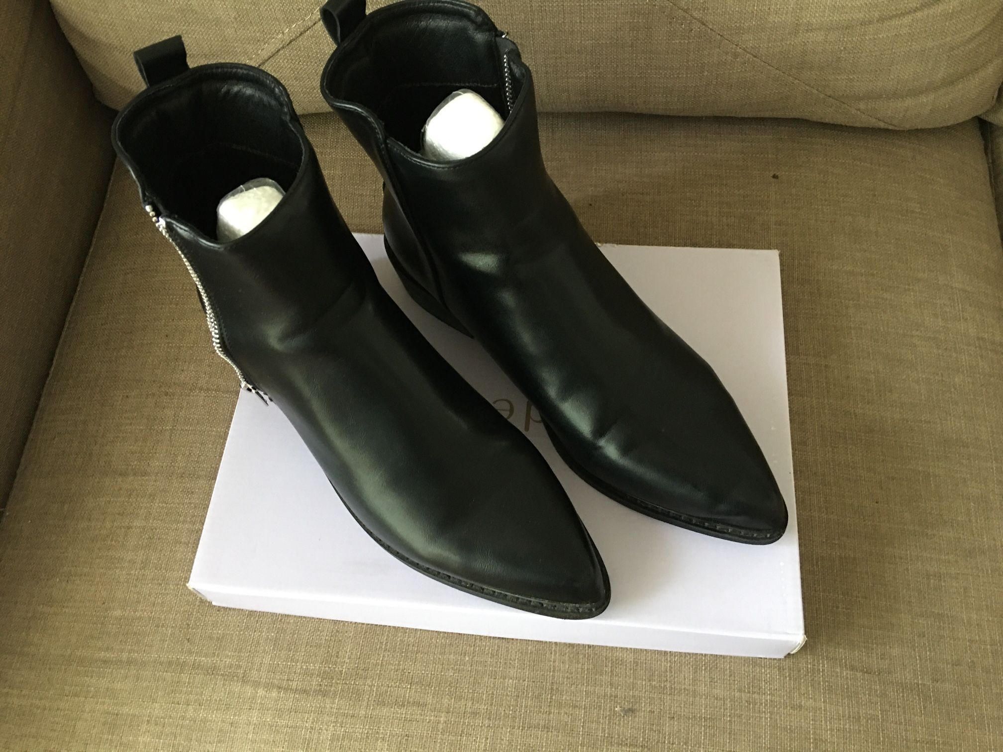 Pointed Toe Black Ankle Boots
