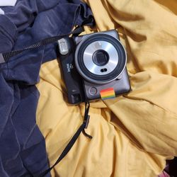 Polaroid Instapix Camera 