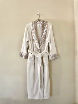 Carole Hochman Shawl Collar Plush Robe With Adjustable fit Satin Inside Tie