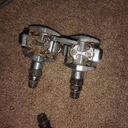 Shimano pd-m747