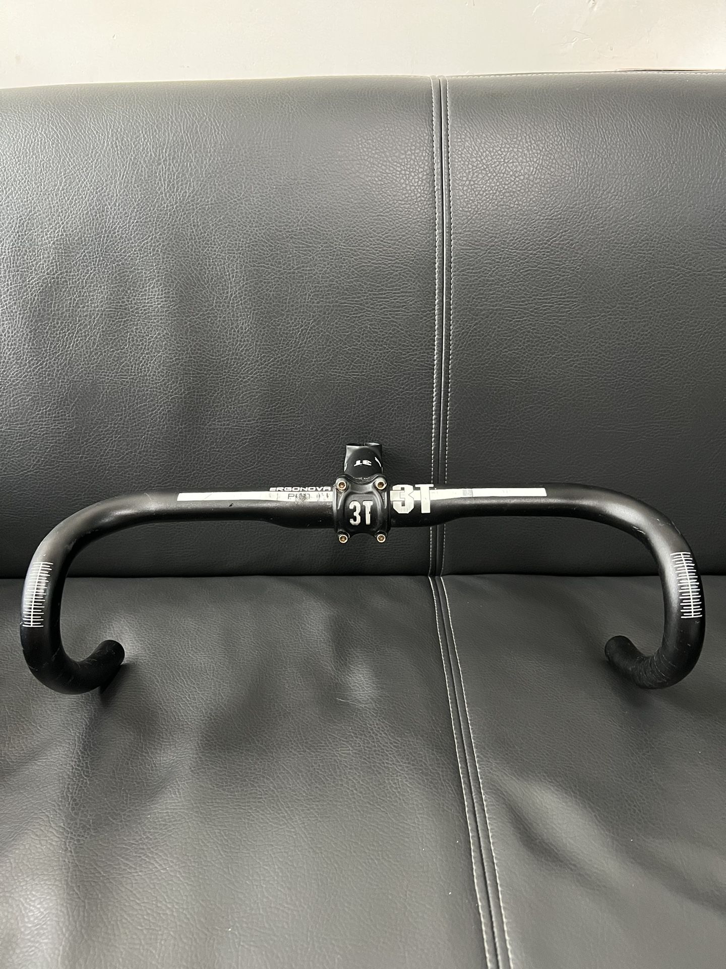 3T ERGONOVA PRO Bars & 3T ARX-PRO Stem