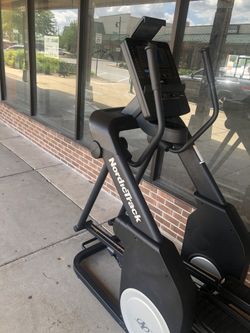 NordicTrack FreeStride Trainer FS5i 3-n-1sales online for $2499!! Stepper, elliptical, treadmill!! Still has 2 years left on warranty