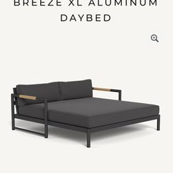 BREEZE XL ALUMINUM DAYBED (Brand New)