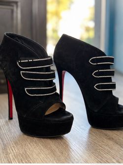 Christian Louboutin Black Suede Crystal Strap Peep Toe Platform Booties Heels – Size 39