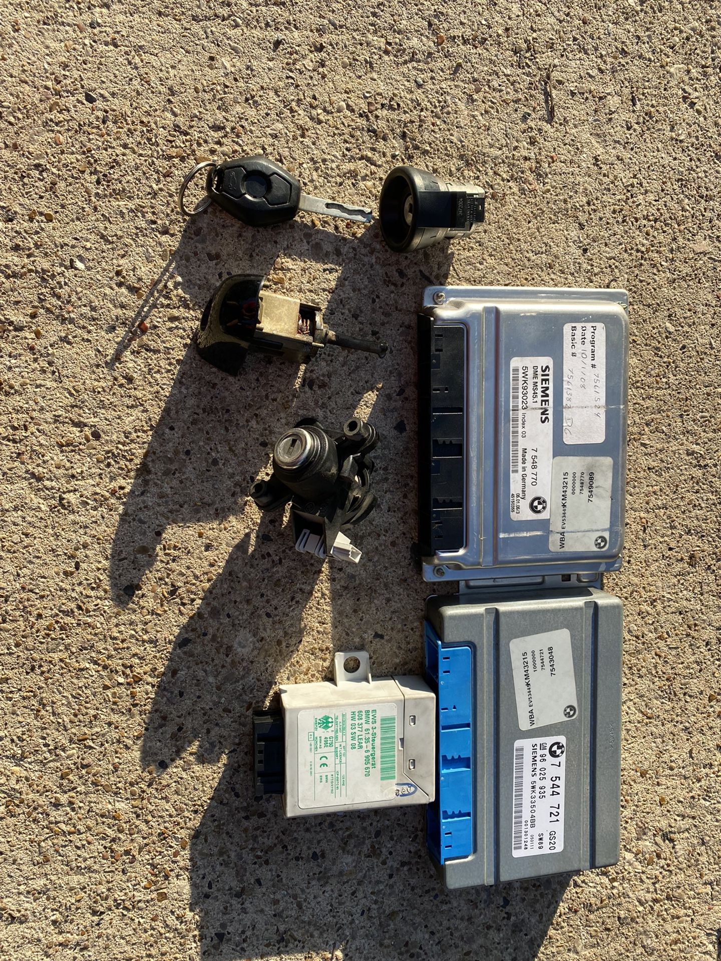 Bmw E46 330 Zhp DME Ews System 