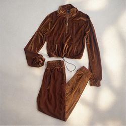 Gorgeous velvet corduroy style set small