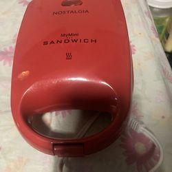 Nostalgia Sandwich Maker, New Or Used 1x