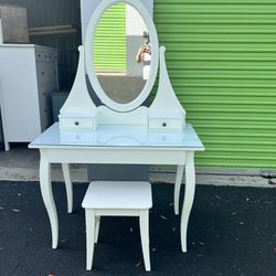 IKEA Hemmes Dressing Table w/ Mirror and Stool 39 3/8” x 19 5/8"