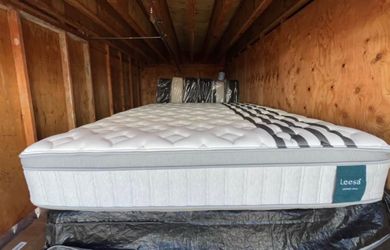 Leesa Legend Chill Hybrid California King Mattress