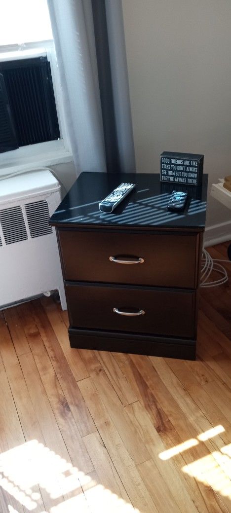 Bed(?)Side Cabinet Pristine Condition