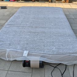 Air Mattress With Plug-in Pump