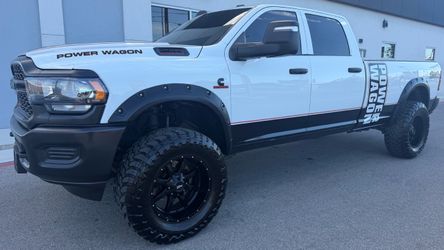 2024 Ram 2500 Cummins Turbo diesel 4X4