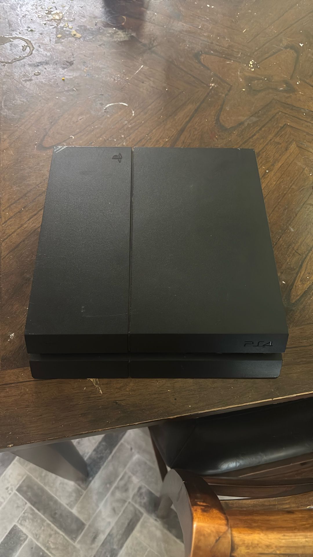 PS4 Original 500 Gig w/Controller