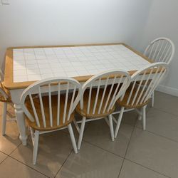 White Dining table With Chairs 