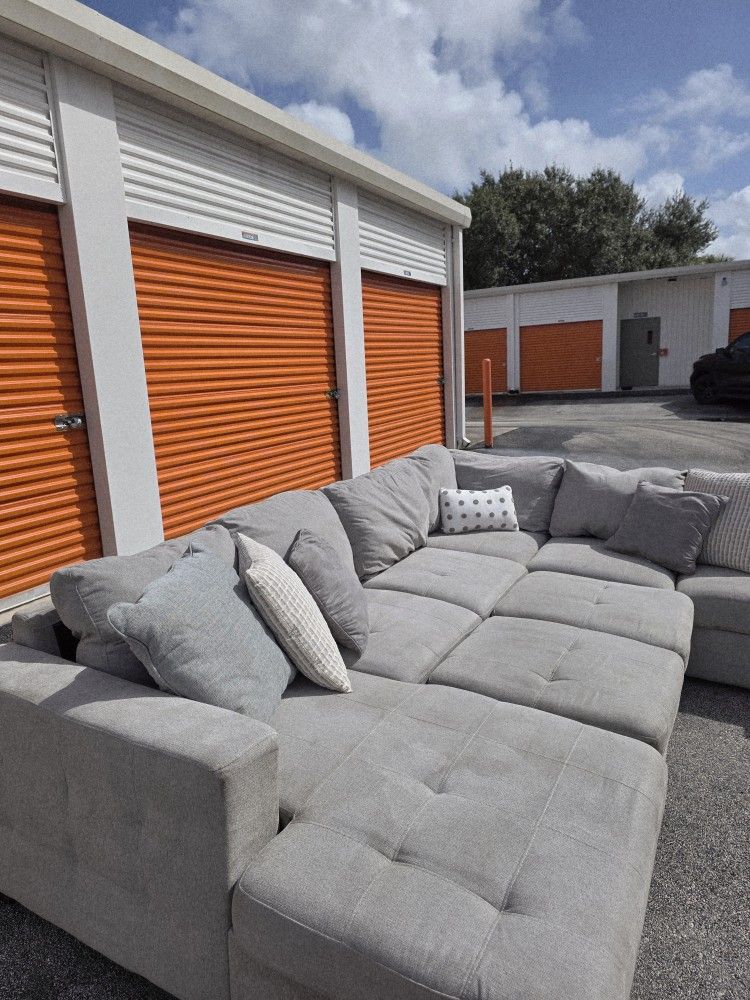 Grey Angelino Heights Pullout Sectional - FREE DELIVERY