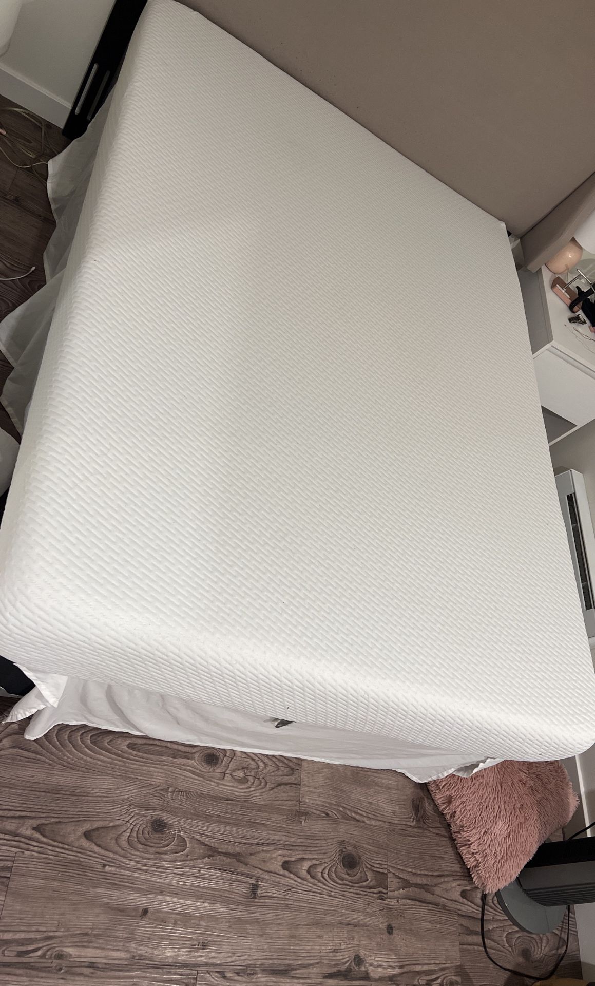 Full Size Tuft And Needle Mattress for Sale in Seattle, WA - OfferUp