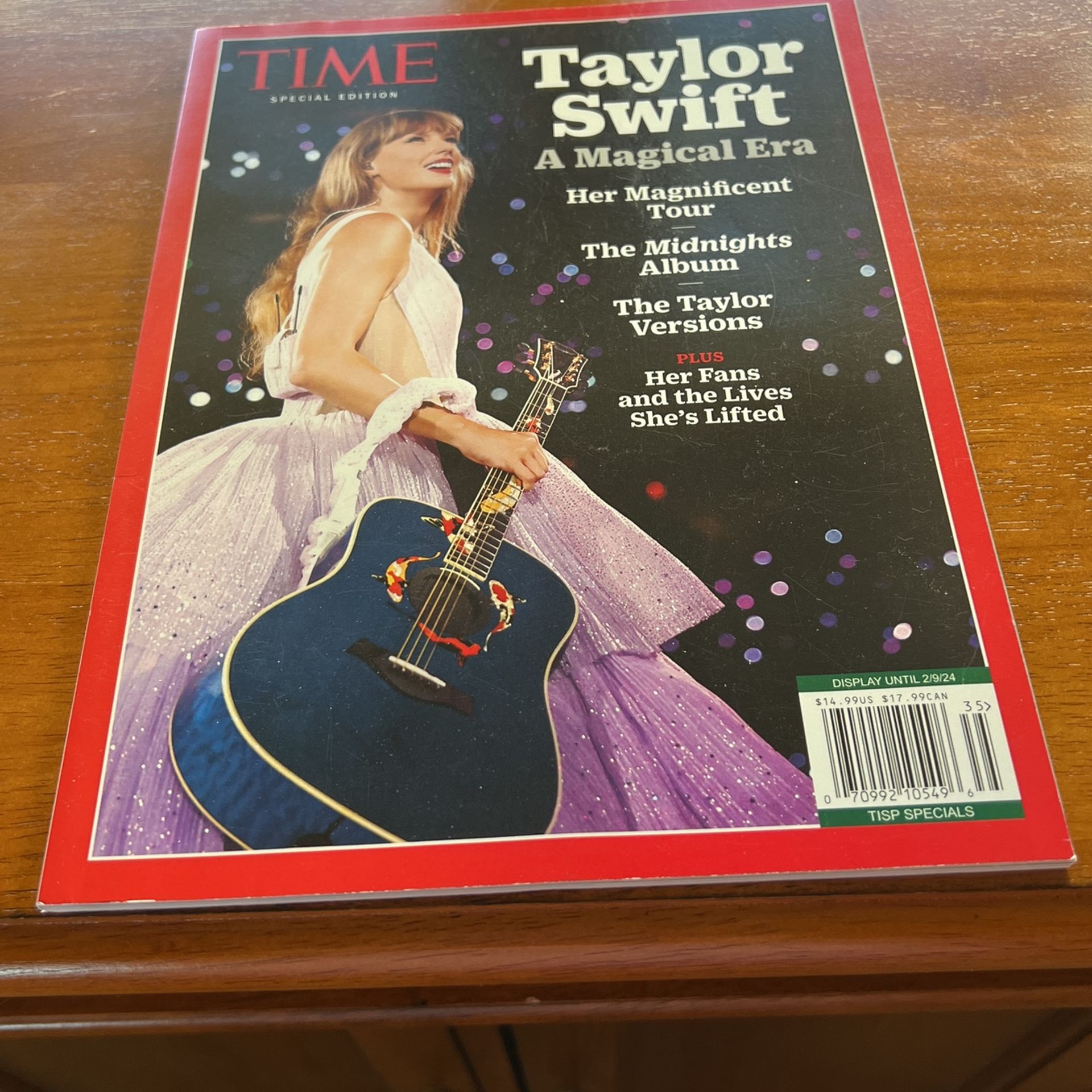 Set of two Taylor Swift magazines