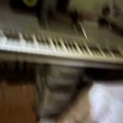 Yamaha  Tayrus 2   61  Teclas  Buenas Condiciones 