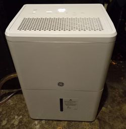 GE dehumidifier  35 Pints 