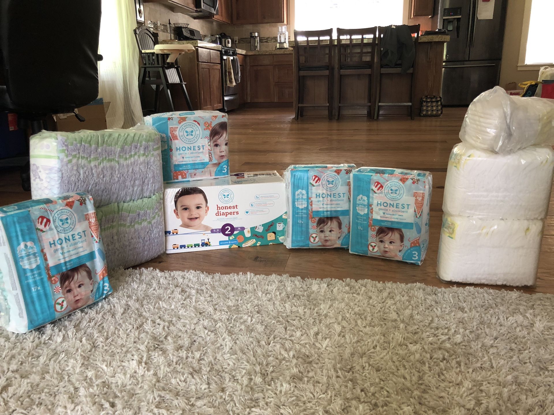 Diaper lot! Honest Size 2 & 3 Pampers Size 1, Luvs 3