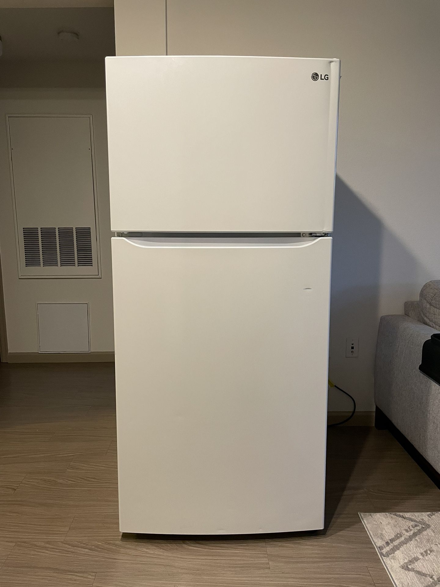 LG Refrigerator LGEUS