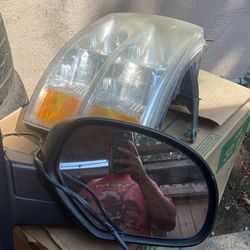 2 Espejos Y Un Foco Del Chofer Chevy 2010