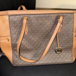 Large Michael Kors Tore