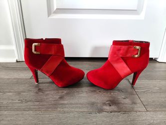 Red heels for party