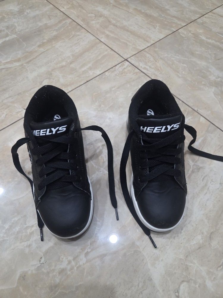 Heelys Kids Size 2