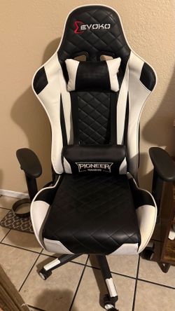 Gaming chair