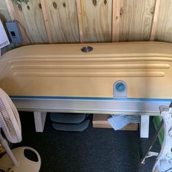 Tanning Bed ! $100.00 Or Best Offer 
