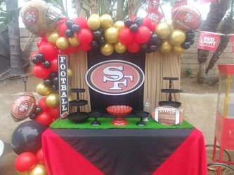 49ers Football Dessert Table and Ballon Garland