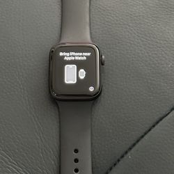 Apple Watch SE (GPS + Cellular, 44mm) - Space Gray Aluminum Case with Black Sport Band