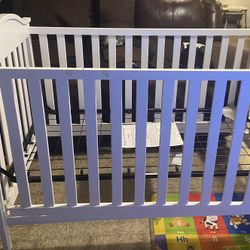 White Baby Crib With Mattress 
