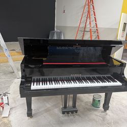 Samick Baby Grand Piano Polished Ebony SG-140