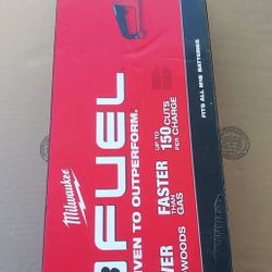 MILWAUKEE M18 FUEL 16” CHAIN SAW TOOL ONLY