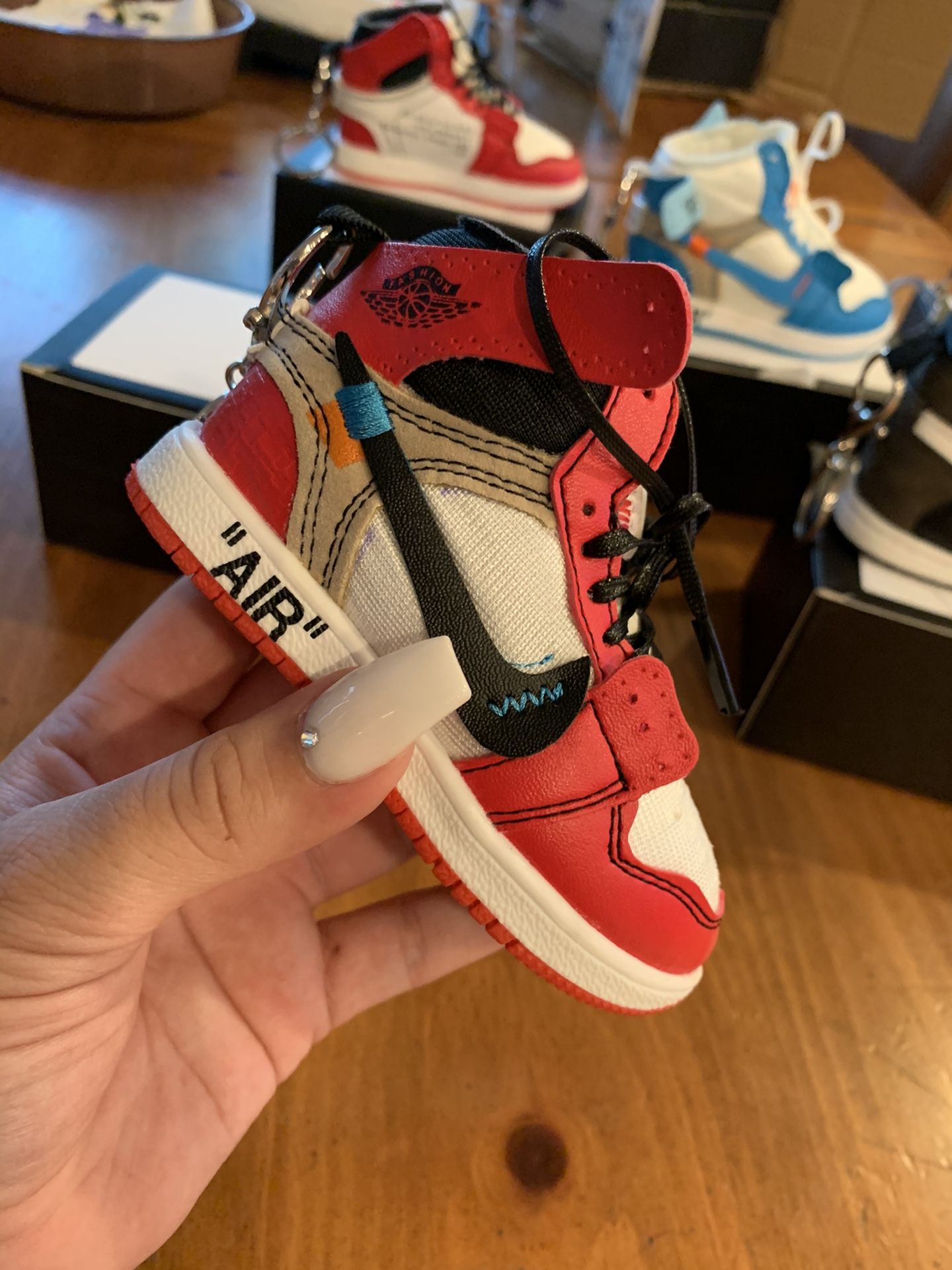 portable chargers air Jordan 1