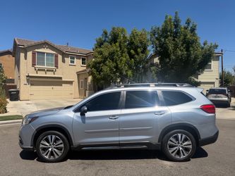 2020 Subaru  Ascent 4x4 VERY CLEAN