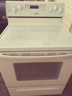 Whirlpool white stove