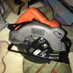 Black And Decker Saw