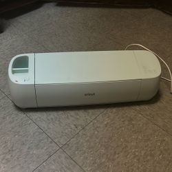 Cricut Explorer 3 With Vinyl