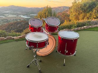 Pearl Drum Set