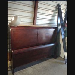 QUEEN SIZE BEDROOM SET