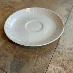 Hutschenreuther German Porcelain Lucina Pattern Saucer