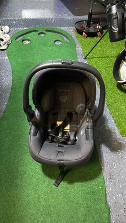 UPPA BABY MESA MAX CAR SEAT & BASE
