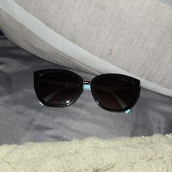Tiffany@Co  Cateye Sunglasses 4152 -90$