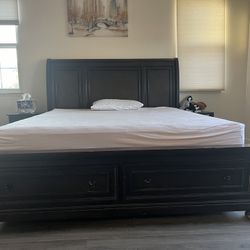 Cal King Bed With Storage