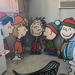 Large Outdoor Christmas Lawn Decor! 6 Vintage Charlie Brown And Friends!