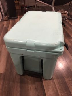 Yeti Cooler 75 for Sale in Pasadena, CA - OfferUp