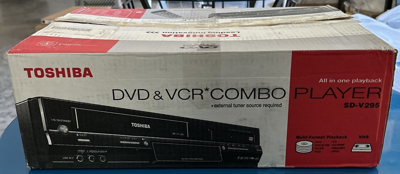 DVD & VCR Combo Player